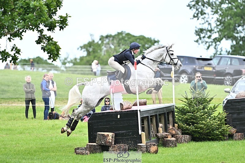 240525-154323-17266 - 225-SLEEHAUN_DANCER-Megan_Lawrence