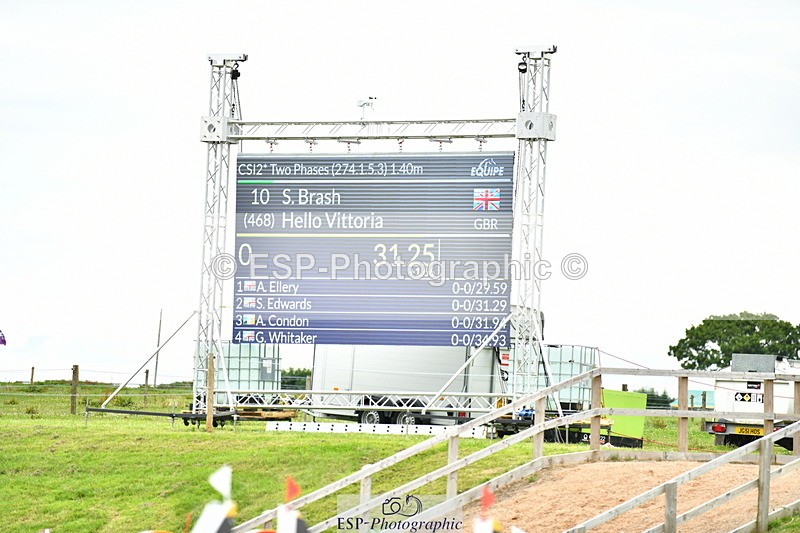 230720A-150313-03682 - Cls 9, 2 Star Big 1.40m Start to break