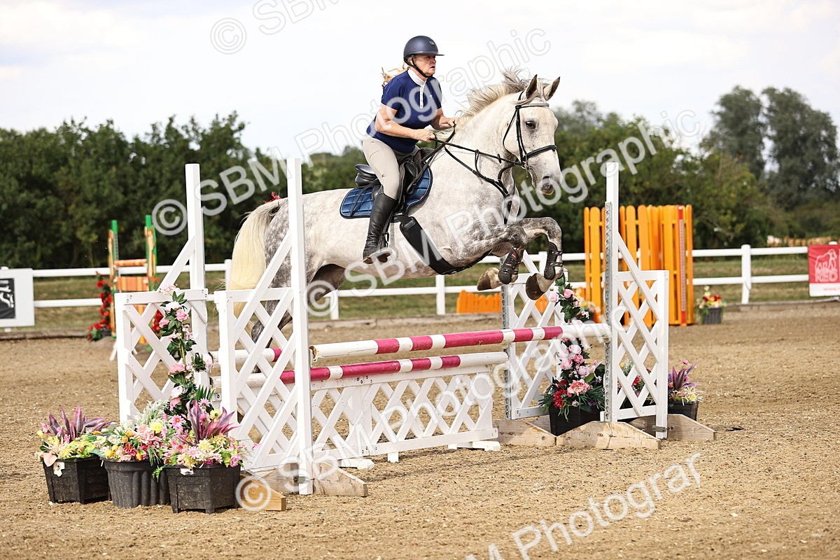 SBM_002342 - Class 18 - Ariat Senior British Novice- 90cm Open