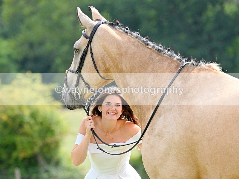 WJ7_7199-001 - Zoe & Fred Wedding Dress Shoot 09-08-25