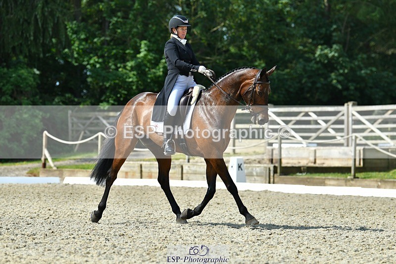 230525-103927-03948 - 414-L_E_B_LIAS_JEWEL-Jonelle_Price-DR