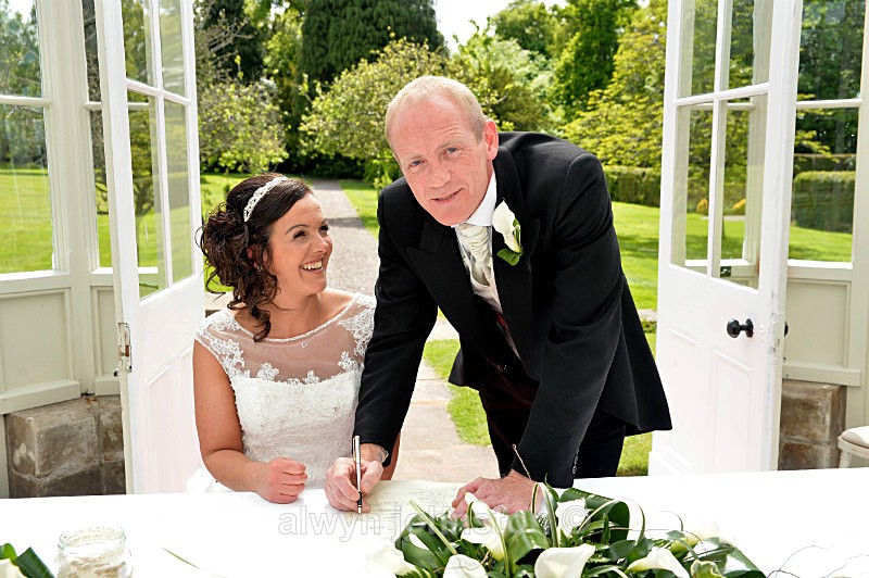  - Weddings Phots Alwyn Johnston