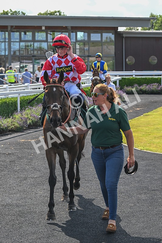 160725-Race 4-Lady Bouquet-9188 - Race 4