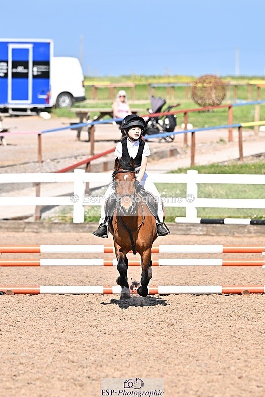 250513-161115-00179 - Clr Rnd & 60cm