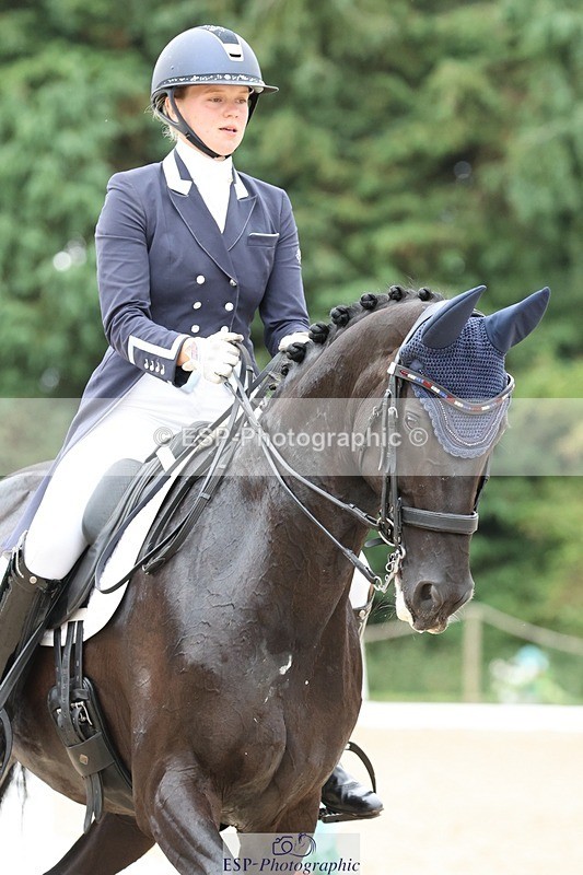 240810-152121-03975 - 306-Emily.Coller-Flabbergasted