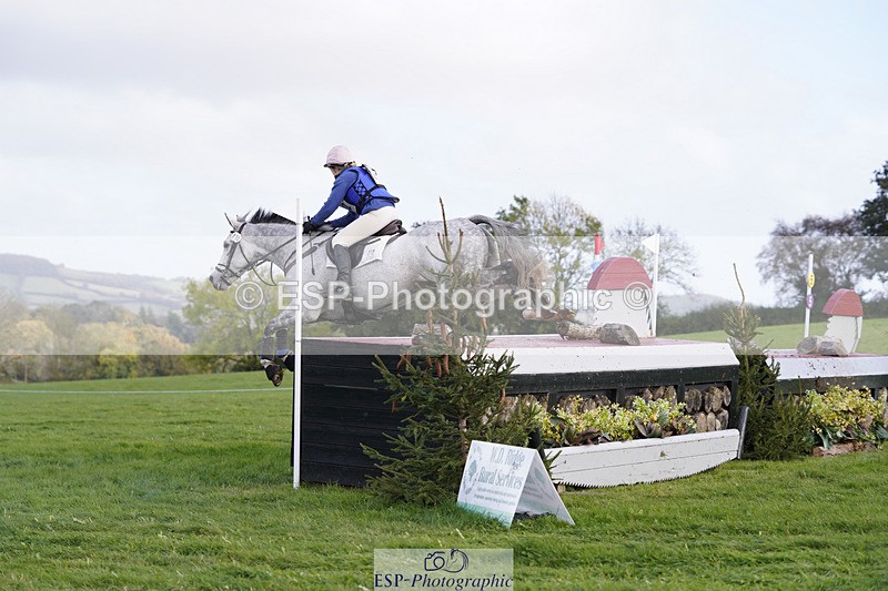 241025-150512-09050 - 212-Clare.Chamberlayne-STARLINER