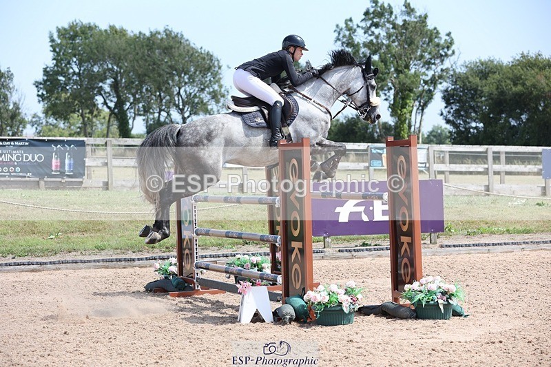 250725-141625-03227 - Cls 3 Snr Foxhunter
