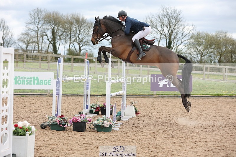 240419A-123813-07344 - Cls 6, 2 Star Medium Tour 1.35m