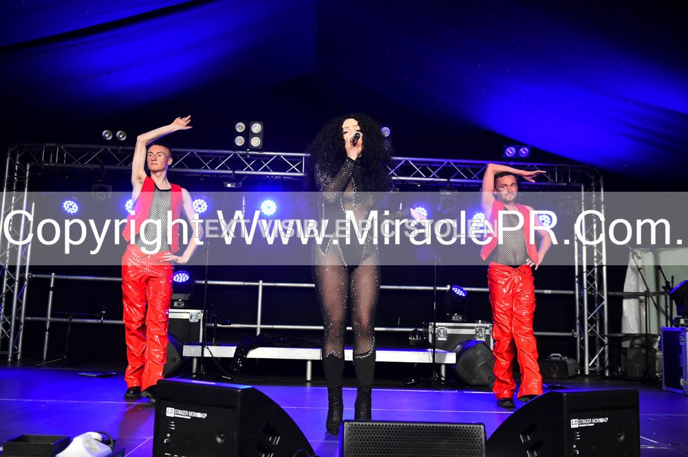 SH4_6616 - The Cher Experience