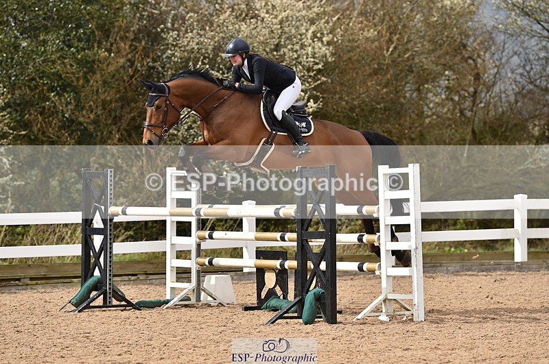 240327A-140738-00675 - Cls 5 Foxhunter and 1.20m Open