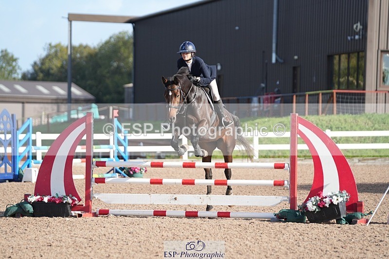251004-101859-01735 - Cls 15 British Novice and 90cm Open