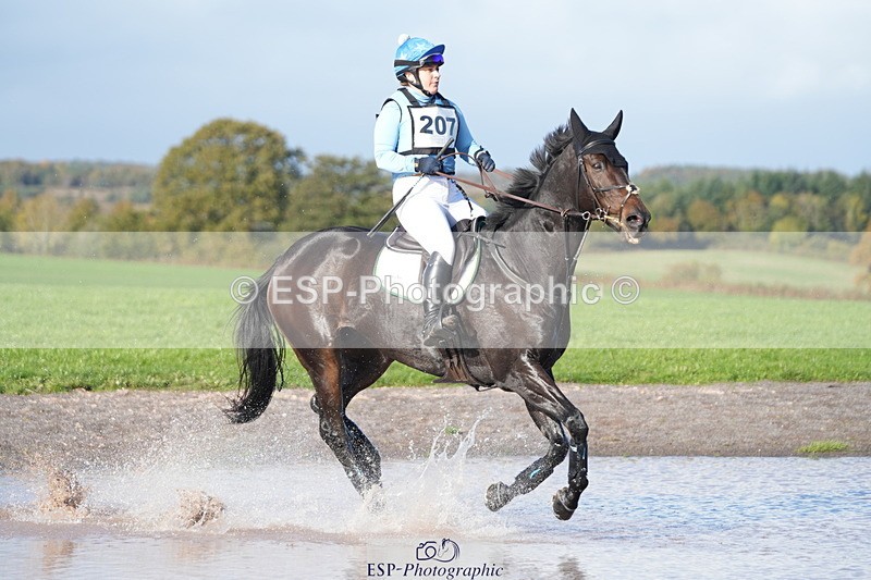 251024A-144145-12893 - C-207-Alice.Dunsdon