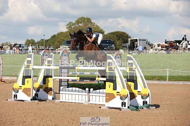 230915A-144557-02738 - Cls 5 National 1.40m