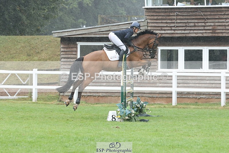 250830A-133732-06733 - Cls 16 Snr Newcomers and 1.10m Open