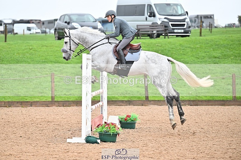 251003-115754-00621 - Cls 2 Newcomers and 1.10m