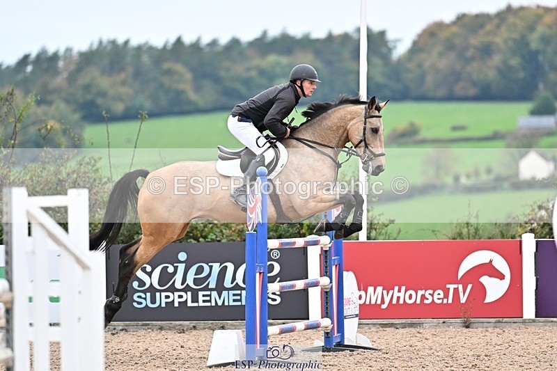 251015-143418-00757 - Cls 5 National 1.15m Members Cup