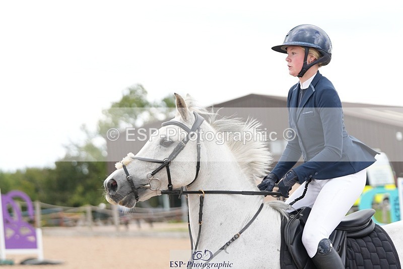 250921-123503-02961 - Cls 9 Pony Foxhunter and 1.10m