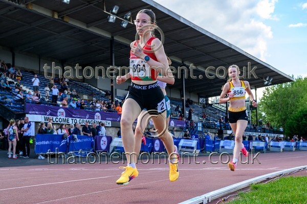 Age26 SUN-816577 - Track Female Set Three