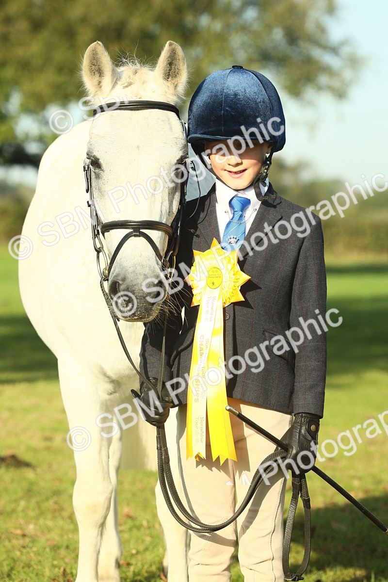 SBM_58505 - S37 - Starters In Hand Showing