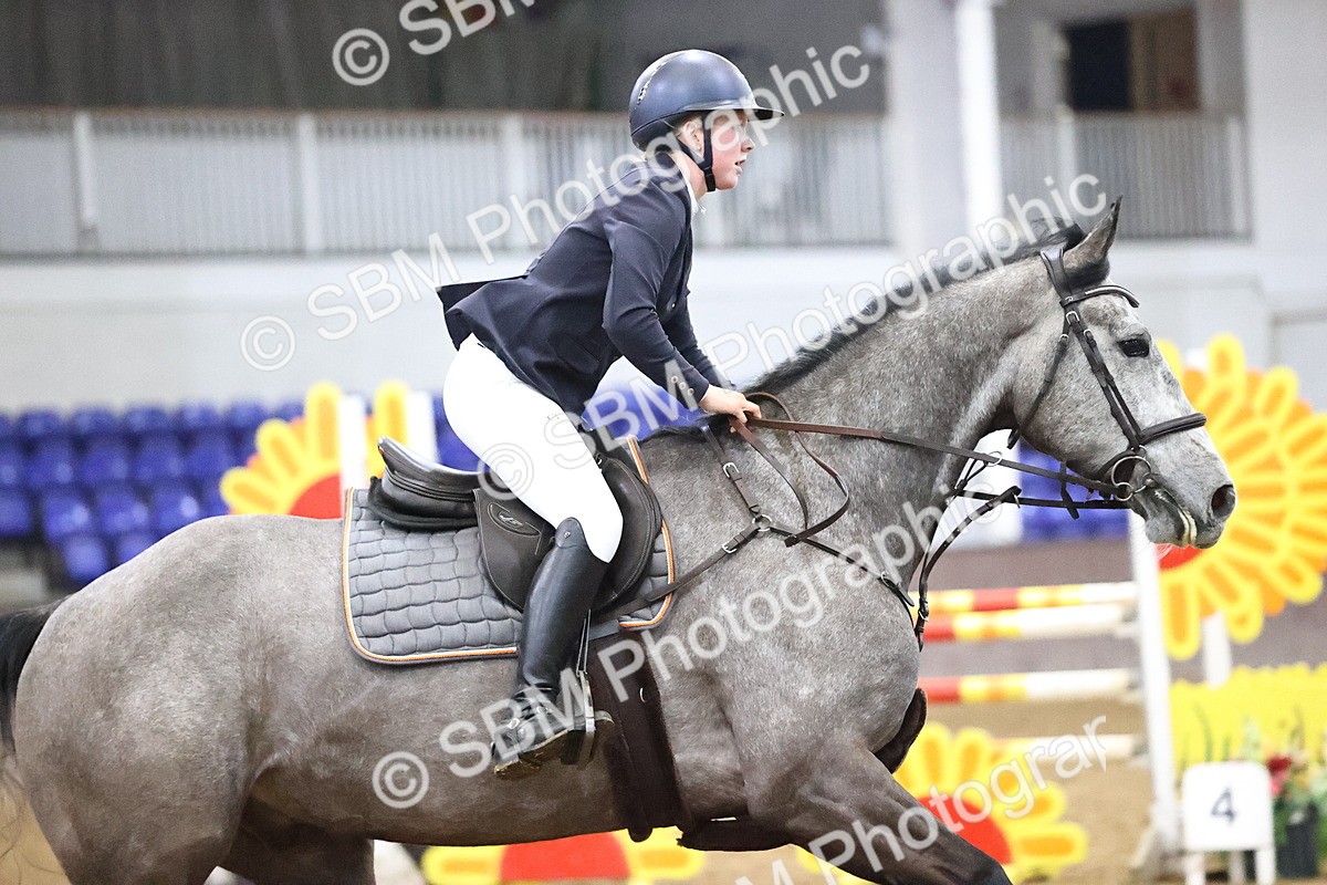 SBM_001979 - Class 10 - Senior Newcomers - 1.10m