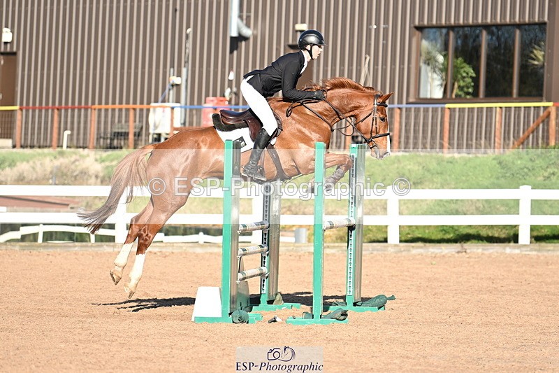 241026A-150400-01440 - SAT Cls 16-18 Children on Horses