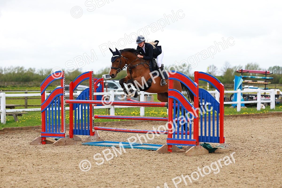 SBM_002398 - Class 10 - Senior Newcomers - 1.10m