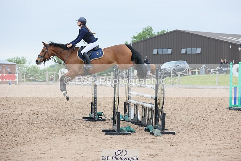 250524-125745-04861 - Cls 15 Snr Fox 1st Rnd