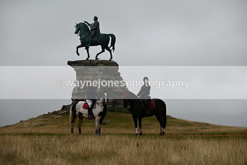 DSC_1643 - Time at Statue 12:13 to 12:32