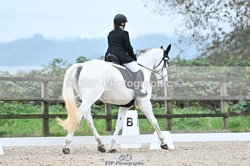 241103-154626-03219 - Novice 1 - 14.44 to 16.08