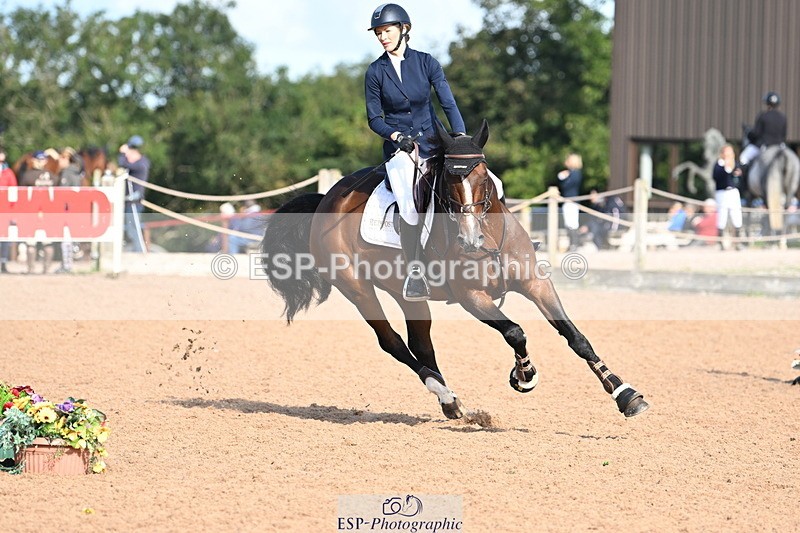 240913A-101000-03422 - Cls 13 Snr 1.05m & 1.10m Open