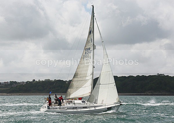120630 GBR8312 WT7A3065 - ROUND THE ISLAND RACE - 30th June 2012