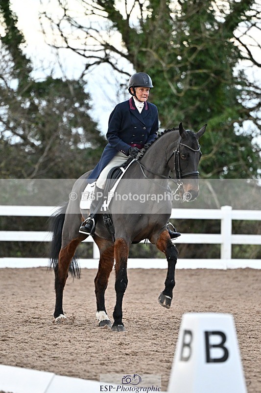 241214-152512-03219 - 123-Susan.Lanz-Wellshead.Foxtrot