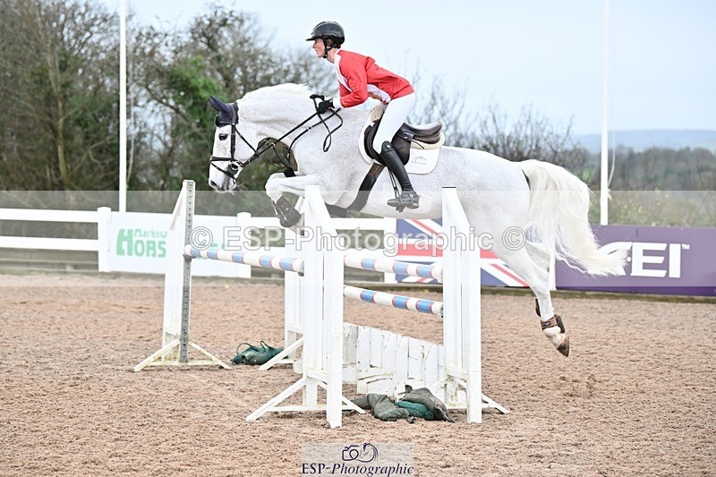 241206-132110-00982 - Cls 5 Newcomers and 1.10m Open