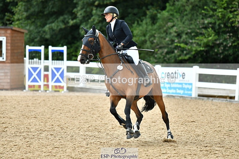 230721A-142328-06887 - Cls 22, 1 Star Gold 1.30m