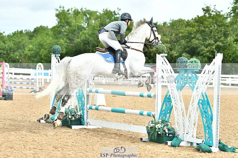 230813A-101126-11362 - Cls 40 A&B Senior Discovery & 1m Open