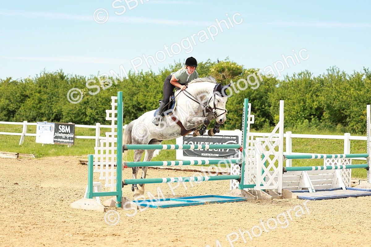 SBM_002237 - Class 4 - Senior Newcomers - 1.10m