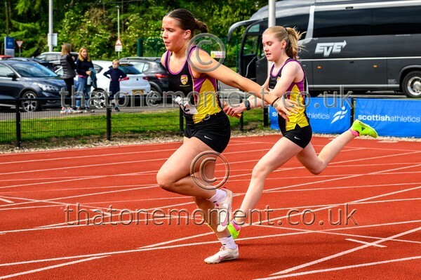 Relays25-916384 - Track Female Set One