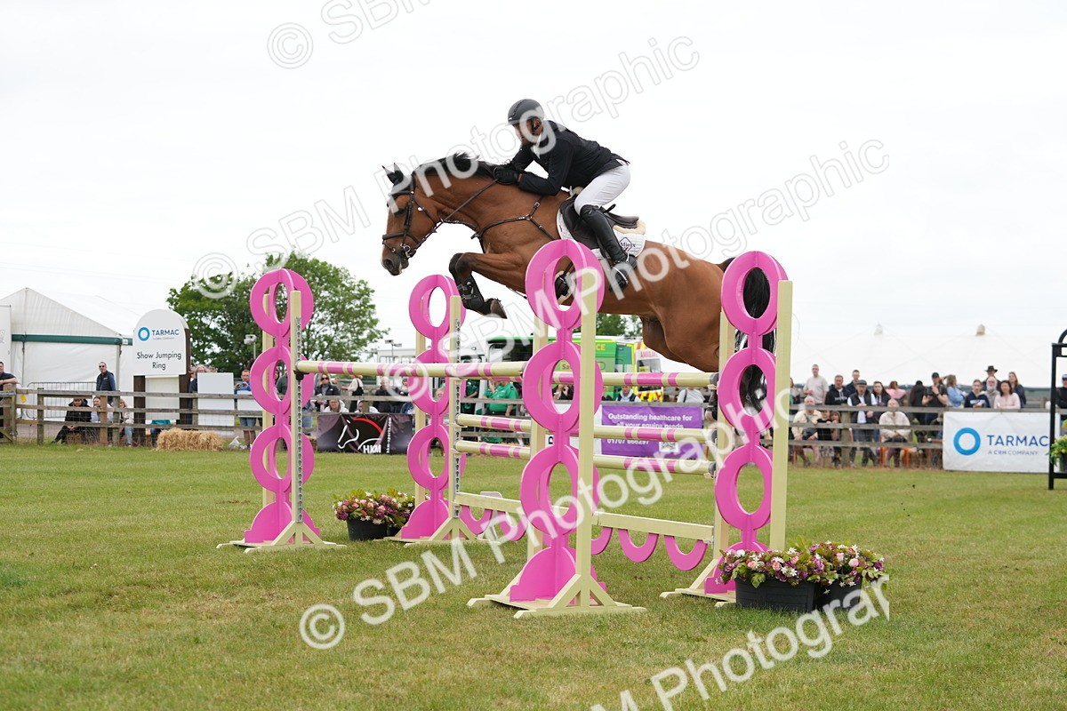 SBM_06415 - Class 202 - National 1.40m Open