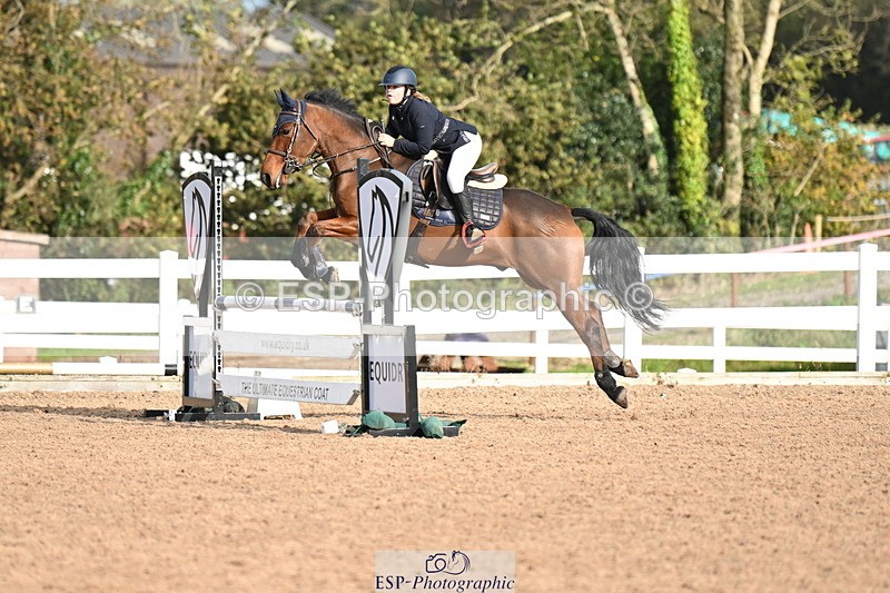 241026A-114714-00780 - SAT Cls 8 Pony Discovery and 90cm Open