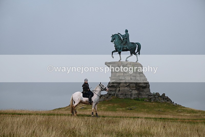 DSC_4021 - Time at Statue 14:56 to 15:05