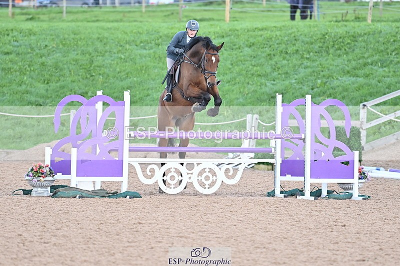 231014A-110819-04306 - Cls 18 Newcomers & 1.10m Open