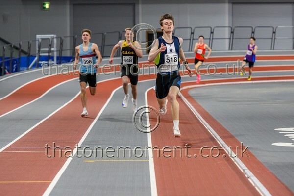 AgeInd25SUN-916052 - Track Male