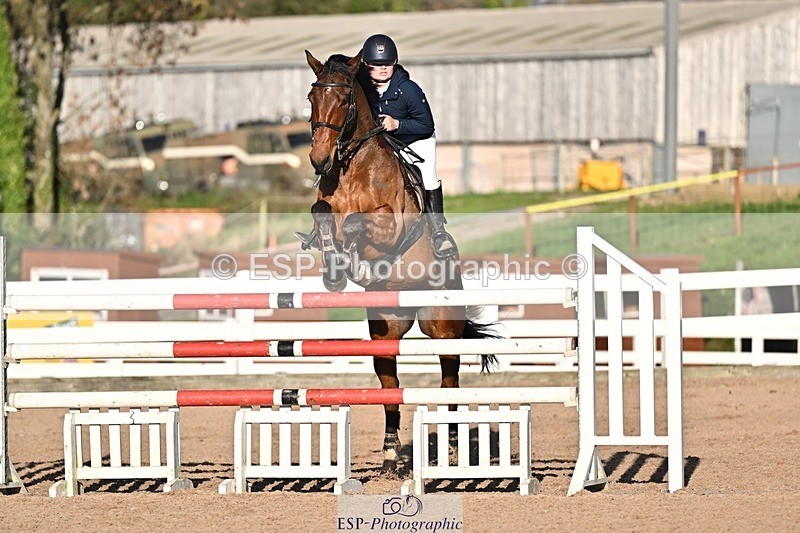 251119-141212-00518 - Cls 5 Foxhunter and 1.20m Open