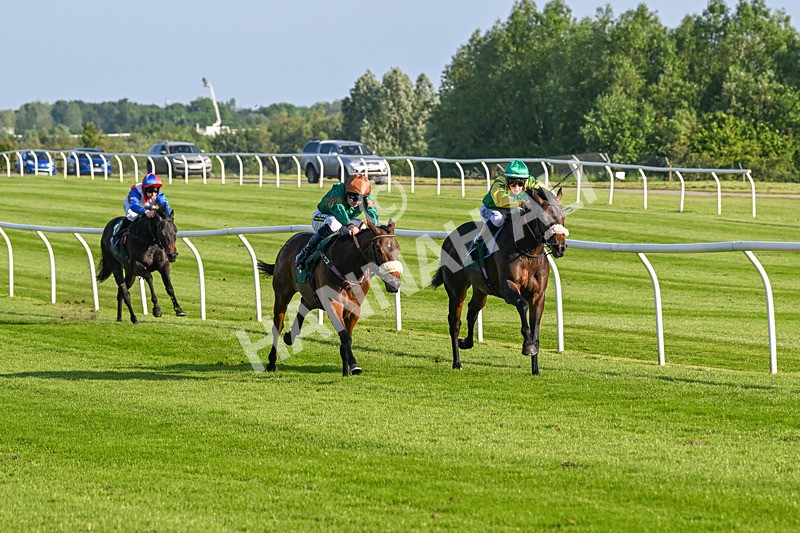 310524-Race 1-Military Girl-8332 - Race 1