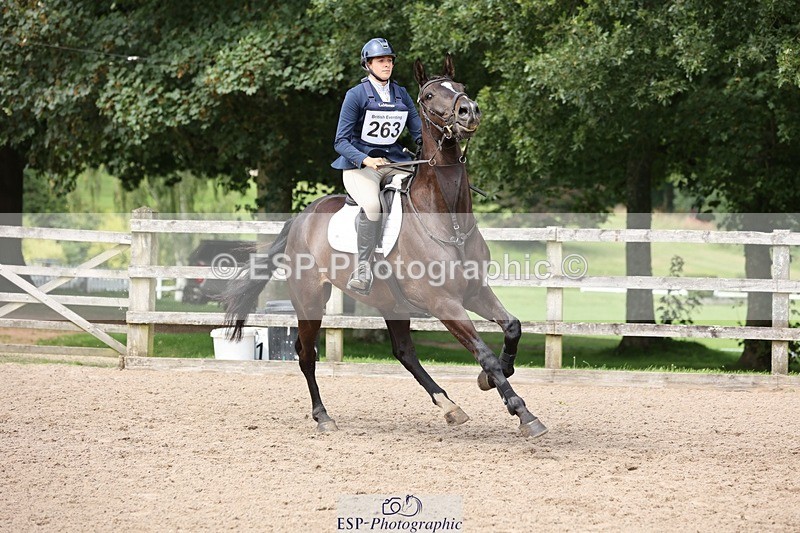 240803-150130-08613 - 263-Torie_Sleep-DUTCH-MAN