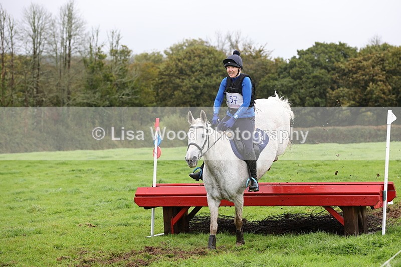 1X9A1916 - Class 4: 80cm Red Table