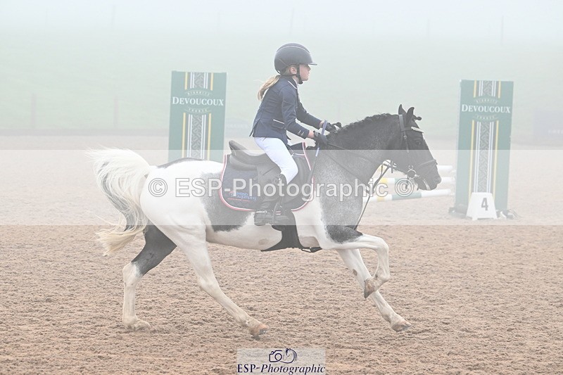 240907A-093145-00138 - Cls 1 Pony Intro 70cm