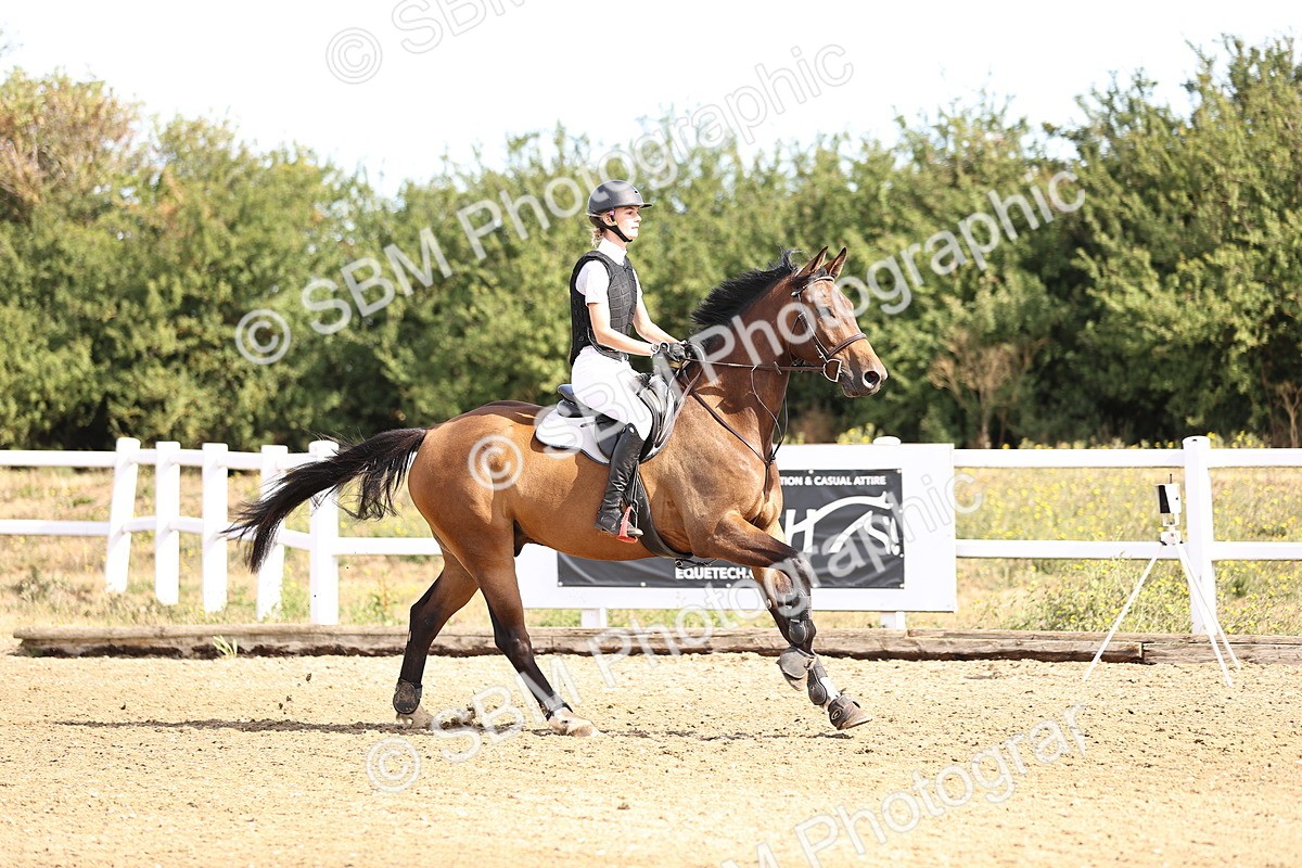SBM_000095 - Class 1 - Clear Round