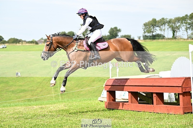 240831A-133009-02887 - 069-Darcey.Cutts-KATERINA