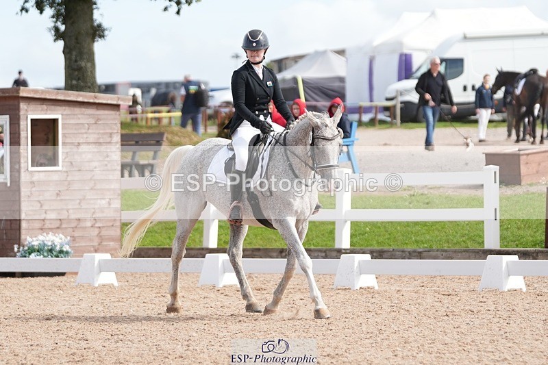 250906-114308-01654 - 009-Terri.EllawayTagula.Passion